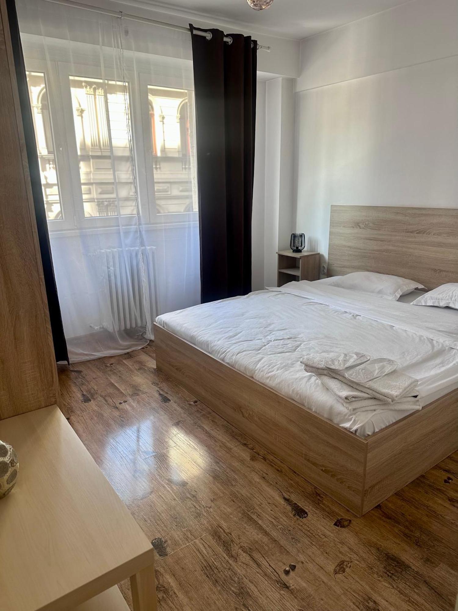 Ultracentral - Apartament Pe Calea Victoriei Bucarest Extérieur photo